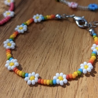 {new} Vòng tay hạt cườm Rainbow Daisy