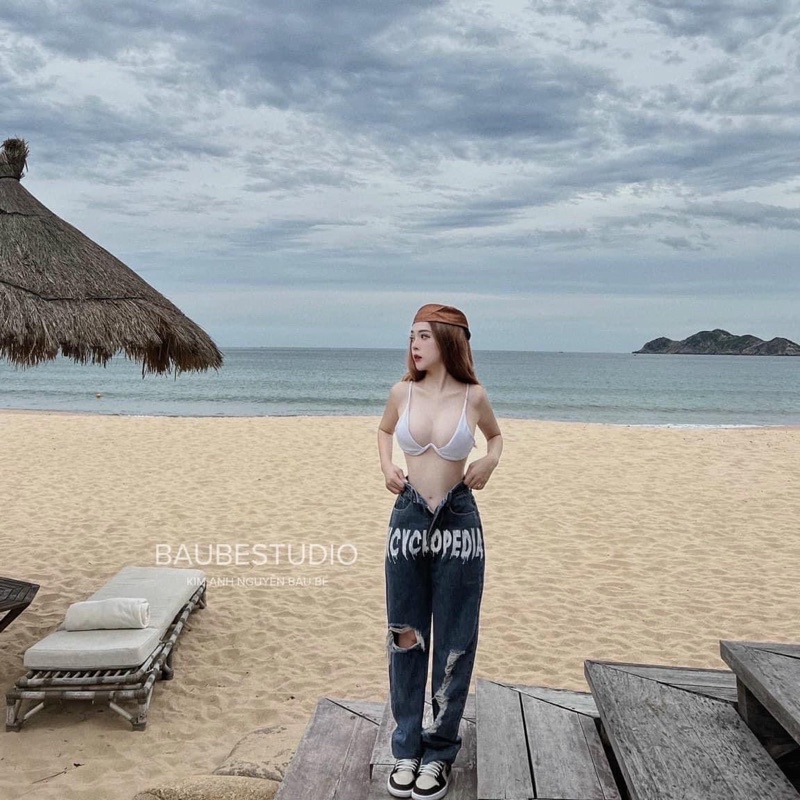 🧵🧵 QUẦN JEAN CHỮ PHUN SƠN PHỐI RÁCH SEXY, CHẤT CHƠI HOTTREND