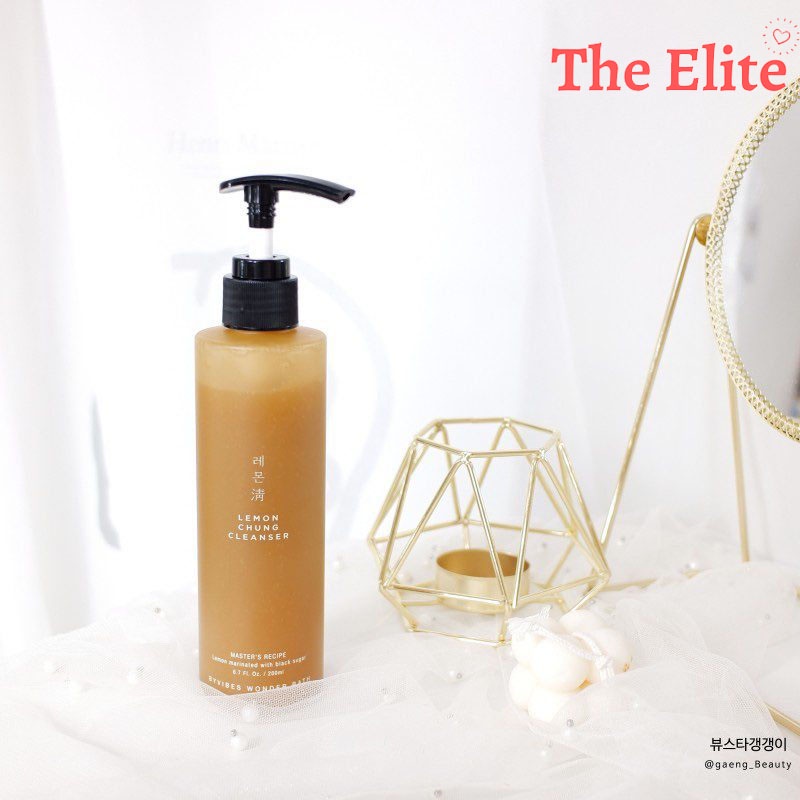 Sữa rửa mặt chanh vàng đường đen Lemon Chung Cleanser 200ml