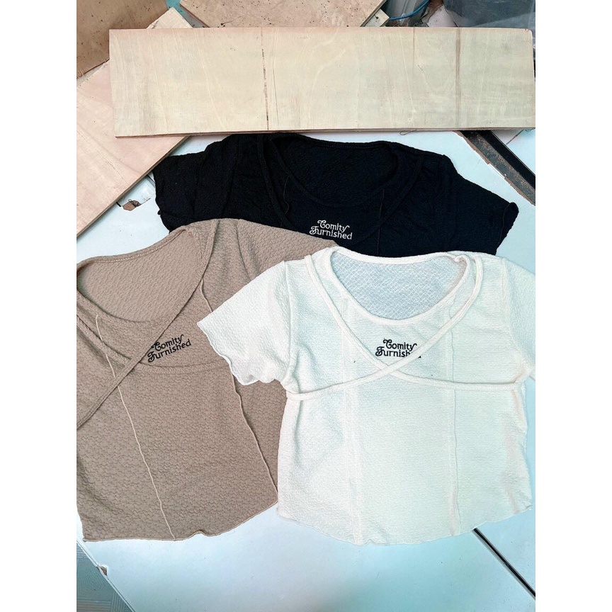 Áo Croptop Cổ Tròn Dây Chéo Thêu Tay Ngắn