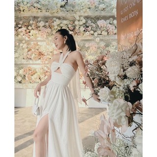 maxi cổ yếm xẻ tà cách điệu