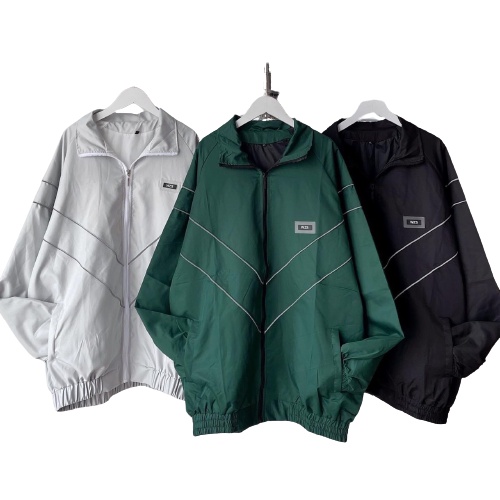 Áo khoác gió cao cấp, dày dặn , chuẩn hàng 2 lớp tag mác đầy đủ, i hình bên shop Bico studio 613