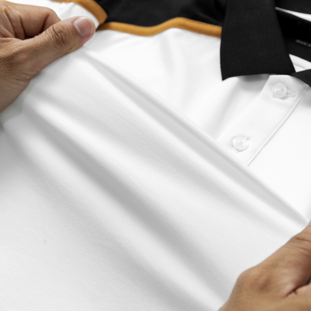 PO008-2 Áo Polo Nam DOCAS Vải Cotton CMC Màu Trắng Cổ Vai Phối Đen Phom Regular Fit