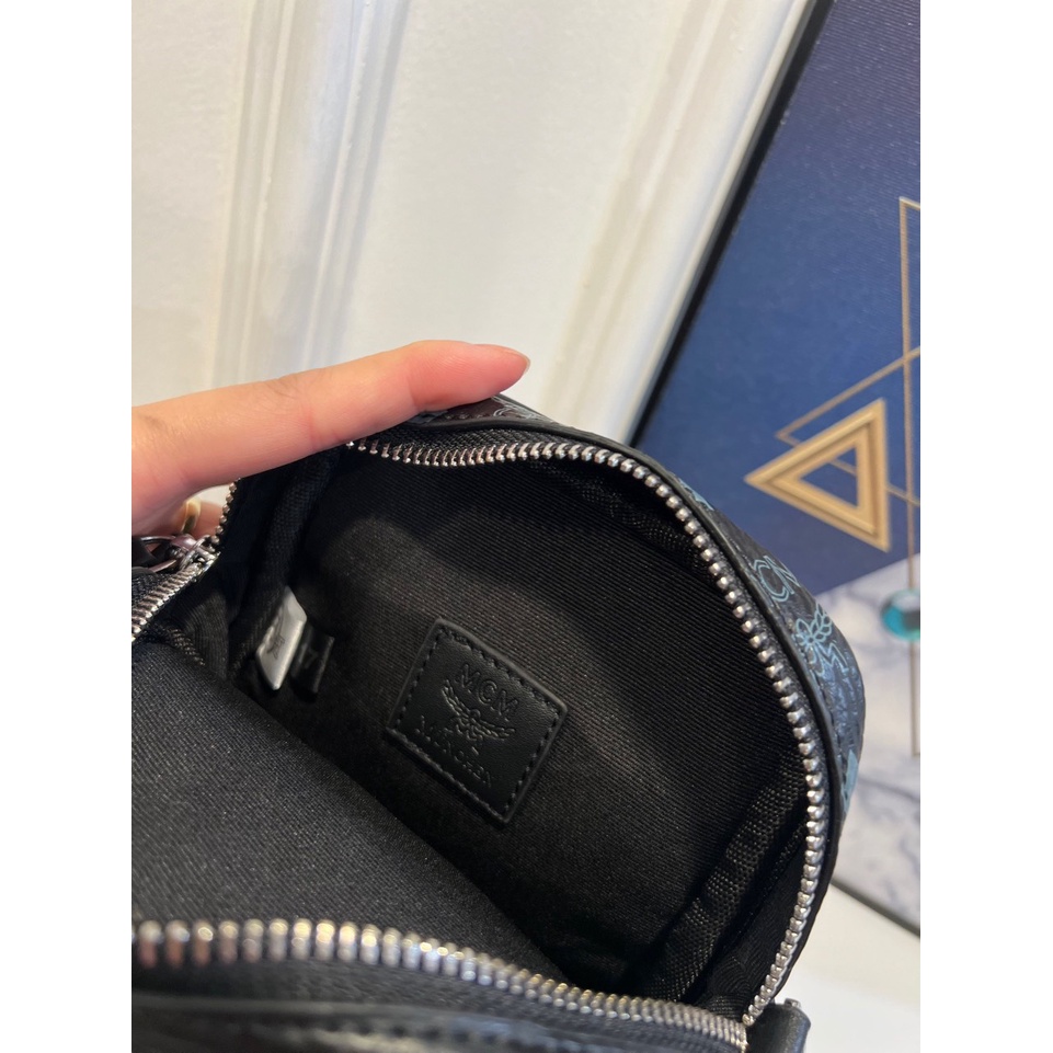 Túi Đeo Chéo M.C.M Full Box Trẻ Trung Phối Đồ Cực Đẹp