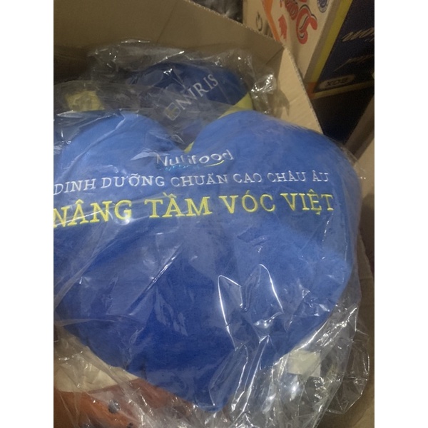 thú bông hình trái tim