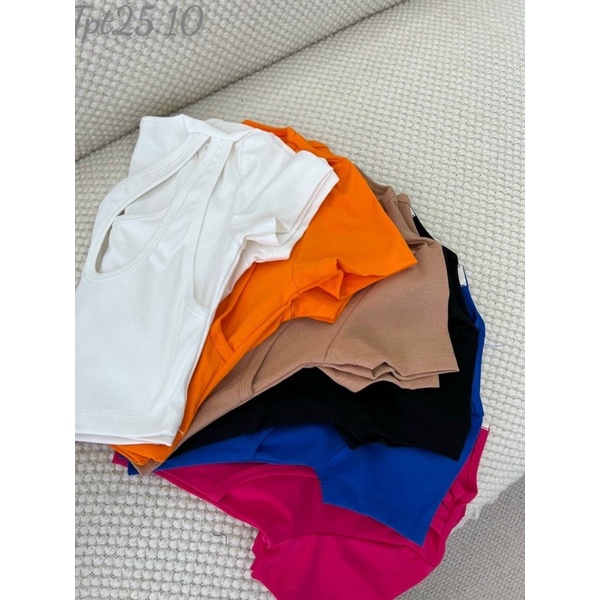 Áo Thun Trơn Croptop Tay Ngắn Cổ U Khoét Giọt Nước