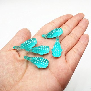 Charm Cá voi xanh mint