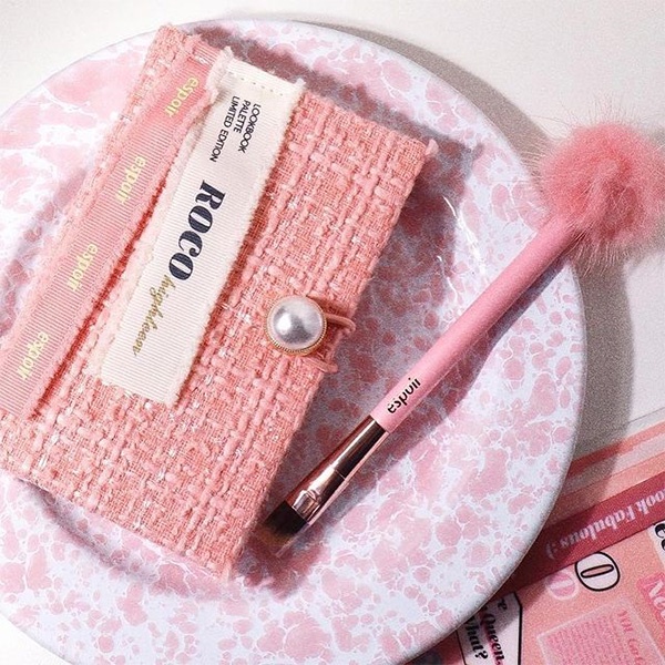 [Hàng Tặng Không Bán] Cọ Hồng Tán Phấn Mắt Espoir Roco Highteen Fur Brush