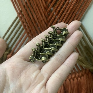 Charm ngẫu nhiên làm móc khoá, vòng tay trang trí