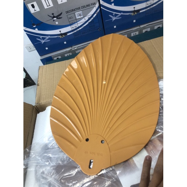 QUẠT TRẦN LÁ CỌ 5 CÁNH HÀNG CHÍNH HÃNG