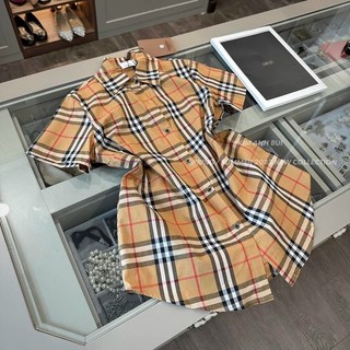 Áo sơ mi kẻ bbry cộc tay nữ hot ( có sẵn )
