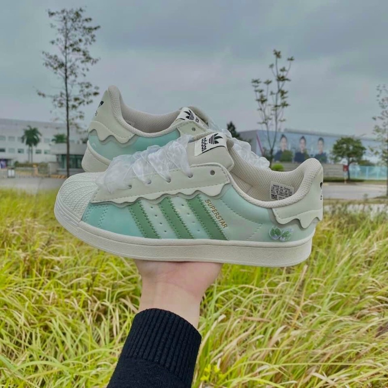 Giày Adidas Mũi Sò