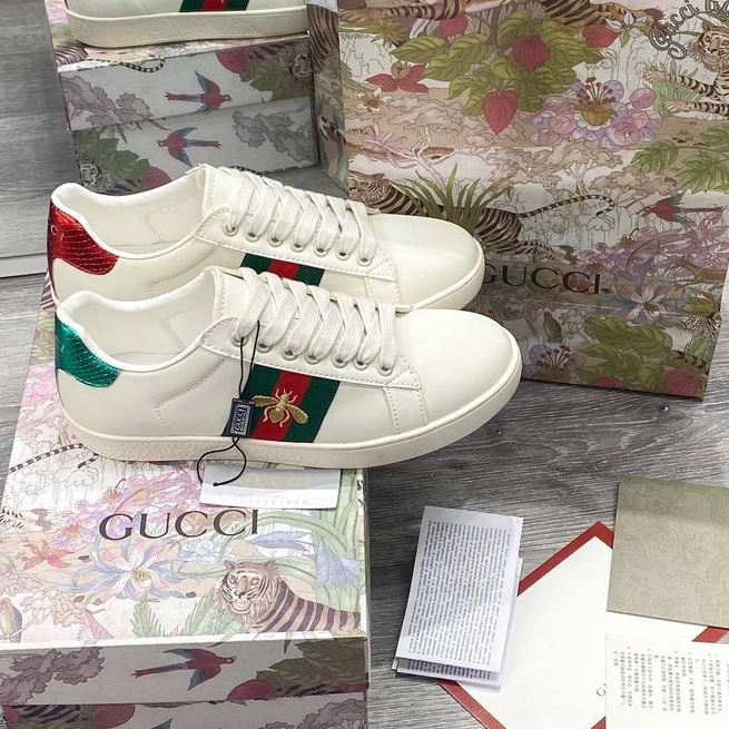 giày gucci ong cao cấp cho nam và nữ, giày gucci ong thêu 3 vạch trắng da sịn nam nữ đủ giấy tờ quà tặng