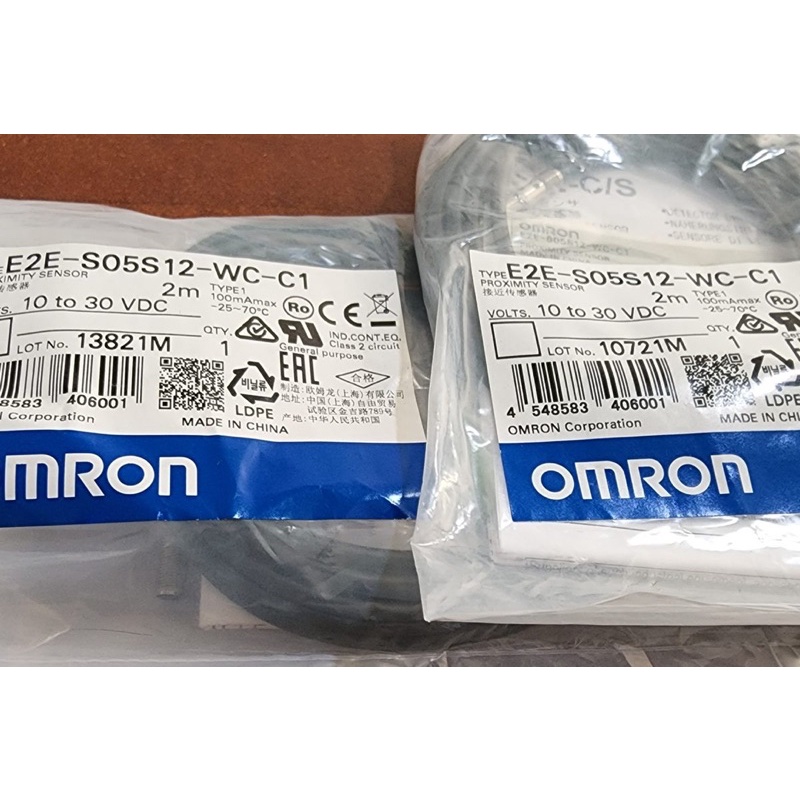 Cảm biến tiệm cận Omron E2E-S05S12-WC-C1 2M