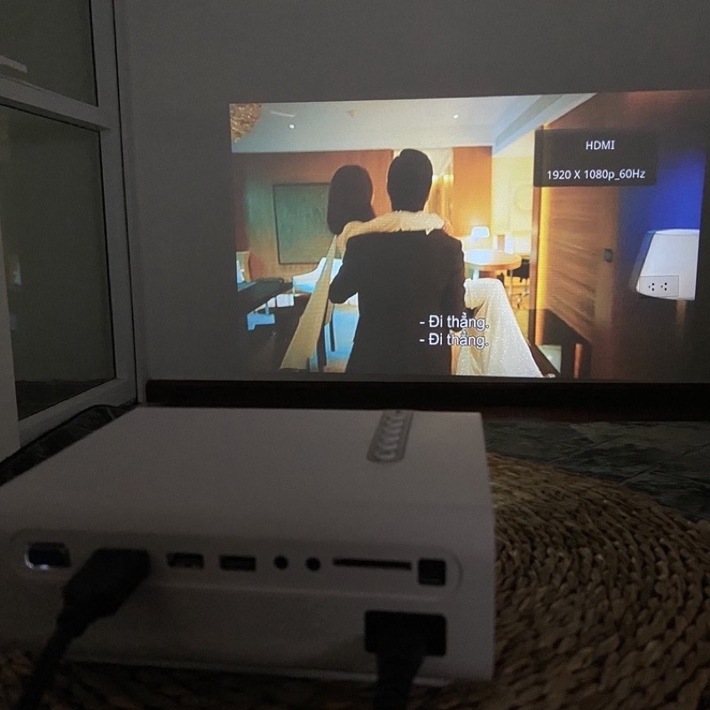 Máy Chiếu YG530  1024*600 phân giải thực + kết nối không dây