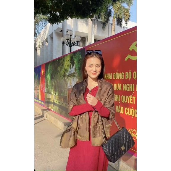 Khăn choàng Lv nâu tây nhũ thời trang cao cấp