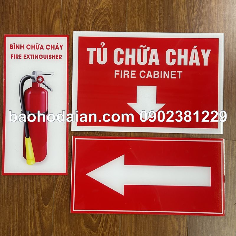 Bảng mica Tủ Chữa Cháy kích thước 20 x 30