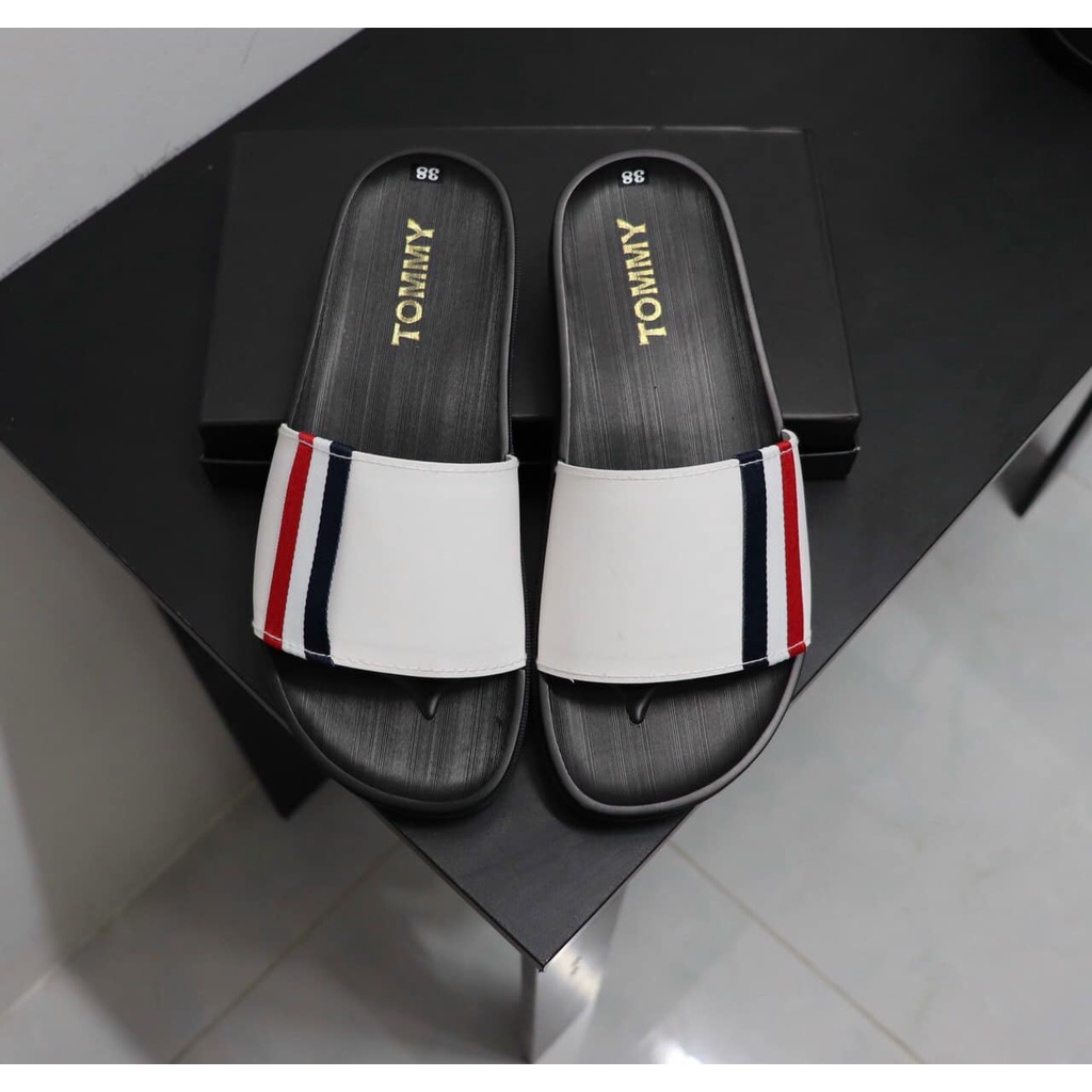 DÉP QUAI NGANG TOMMY F01