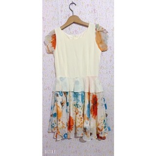 Đầm  sale  đẹp  nhiều  kiểu  👗