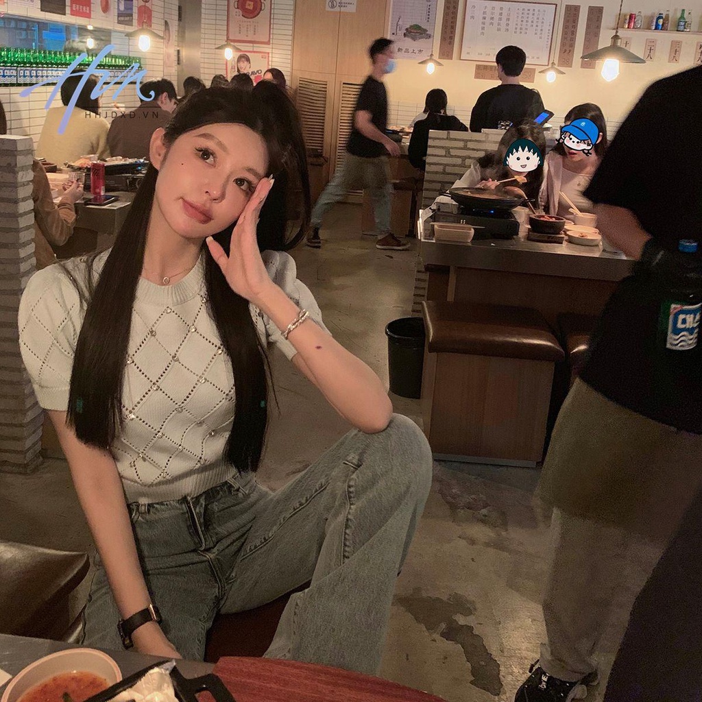 Áo Sweater Tay Phồng Ngắn Họa Tiết Kẻ Sọc Đính Kim Cương Thời Trang Mùa Xuân Mới 2023