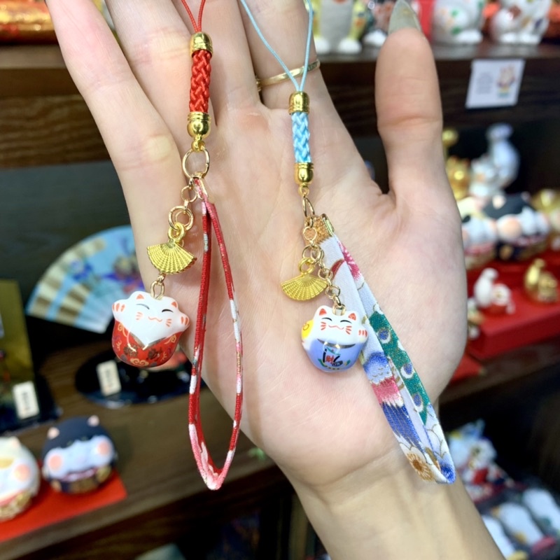 Móc khoá Mèo sứ Dải vải nhỏ dài - MK04