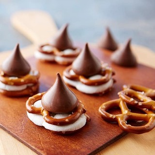 KẸO SOCOLA HERSHEY KISSES - USA
