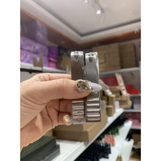 Bấm móng tay đầu phẳng