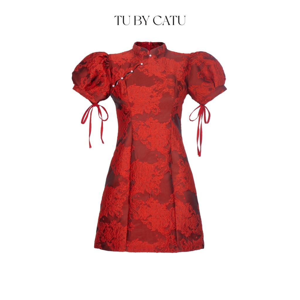 TUBYCATU | Đầm kiểu sườn xám tay bồng dài ngang đùi chất liệu vải gấm 3 màu Đỏ/ Đen/ Trắng