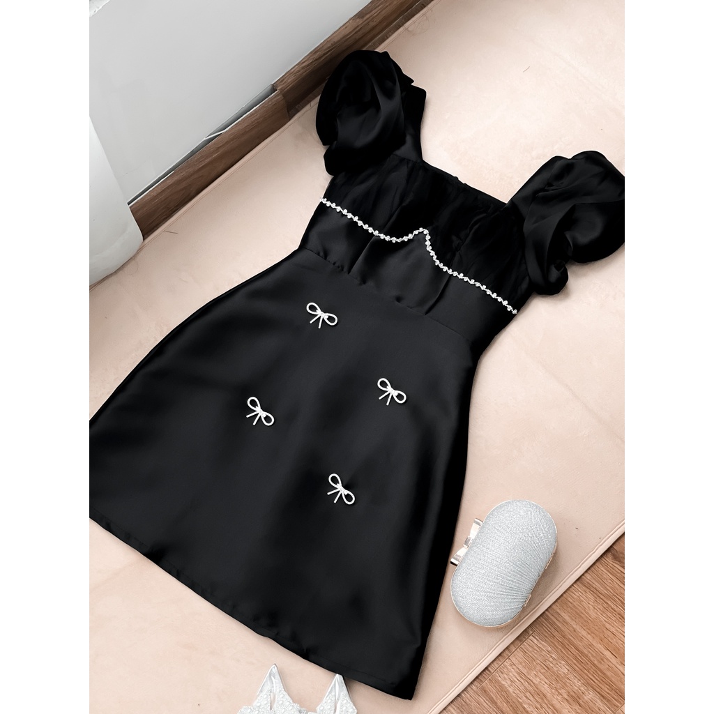 |The Berry Closet| Váy Đính Nơ Đá