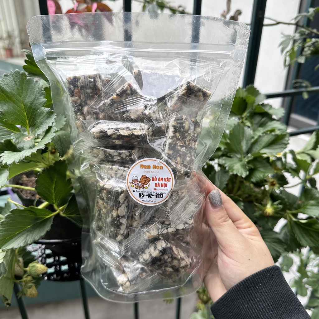 Kẹo Lạc Mè Đen, Kẹo Lạc Trà Xanh- 500gr- MonMon Food