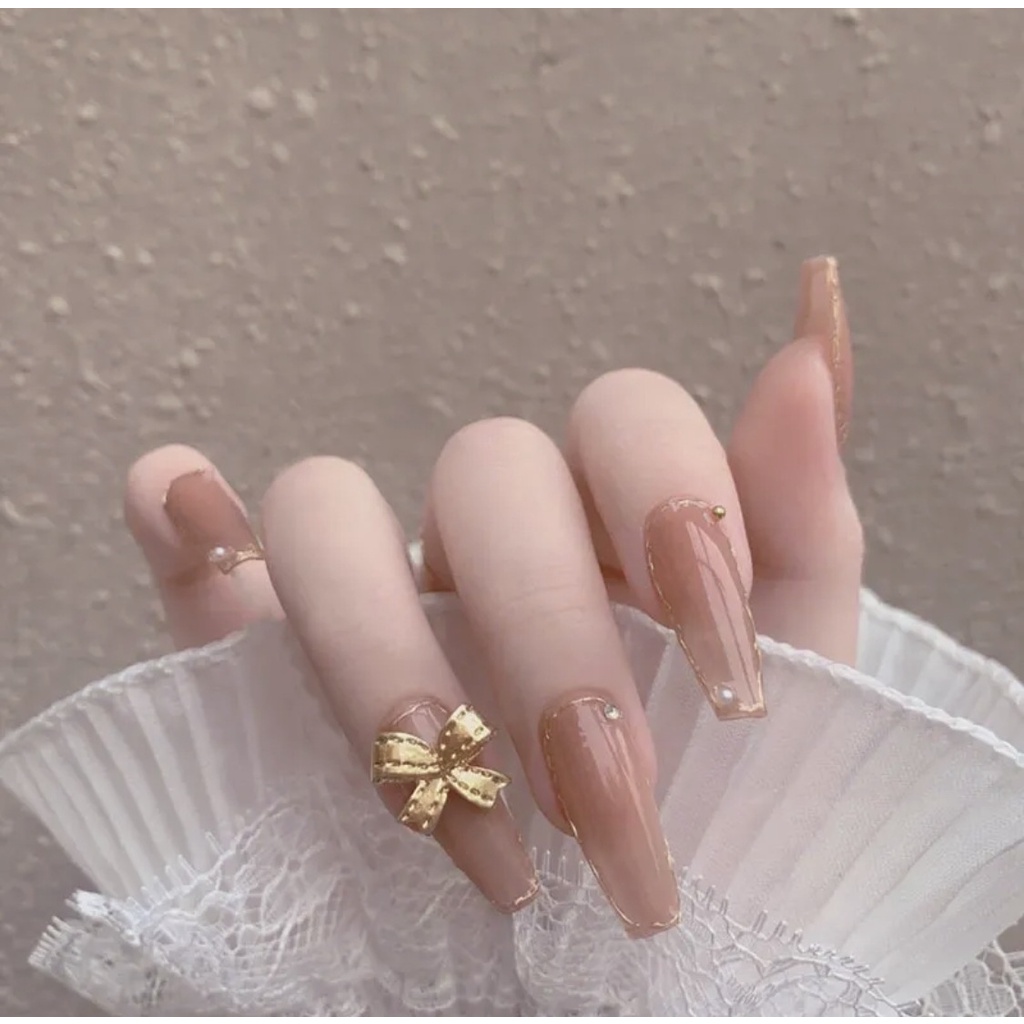 Set 24 móng tay giả màu trắng ngắn vuông Lyly Z seri  móng giả nailbox đẹp trẻ trung năng động cá tính có kèm keo tự gắn