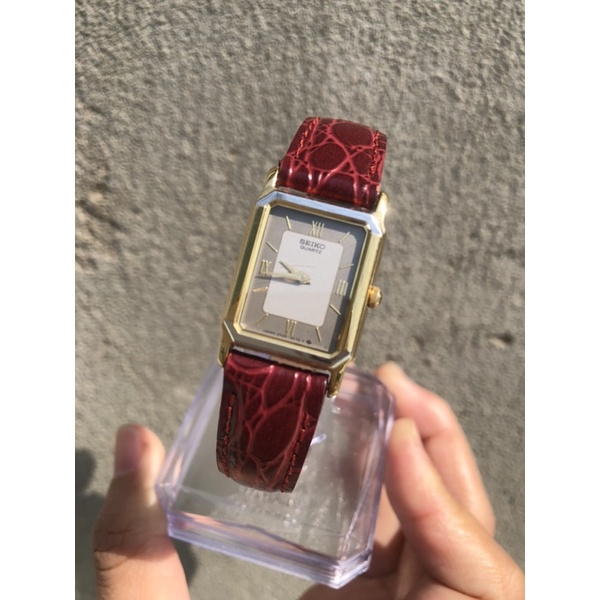 Đồng hồ nữ SEIKO DÁNG TANK NHẬT HÀNG 2hand