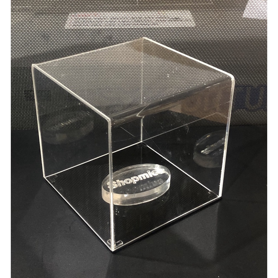 Hộp mica chống bụi trưng bày mô hình