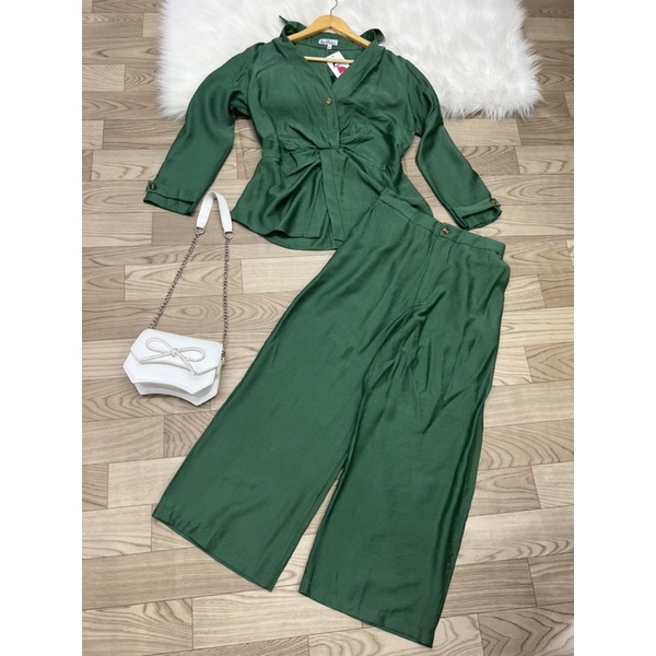 Sét Bộ Sơmi Áo Xoắn Eo+Quần Suông Bigszie 68kg đến 95kg