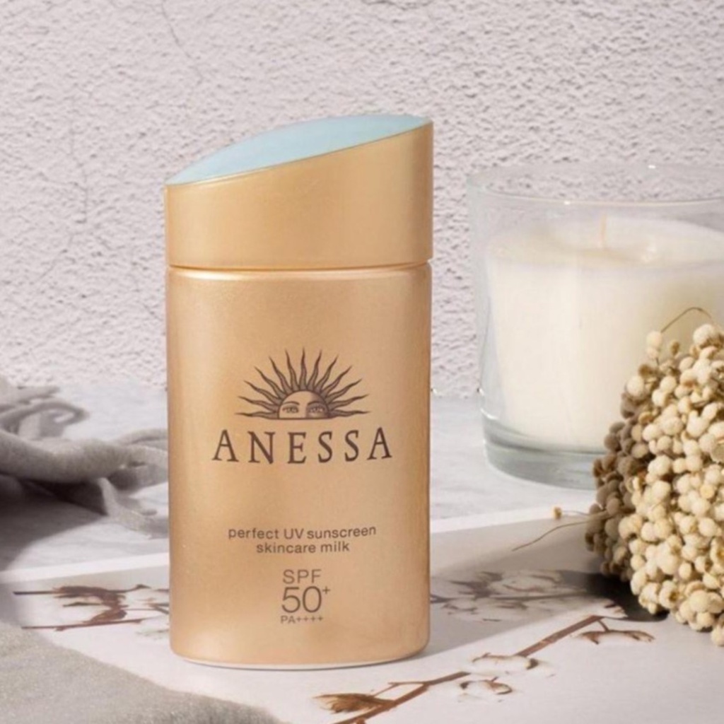 Kem Chống Nắng Anessa Perfect UV Sunscreen Skincare Milk SPF 50+ PA++