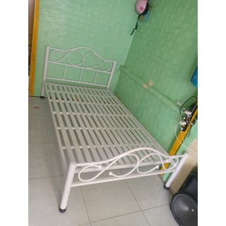 Giường sắt cổ điển mẫu độc quyền,