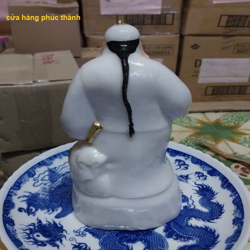 Ông quản gia trắng