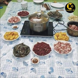 Khăn trải bàn nilon dùng 1 lần (10 cái/bịch)