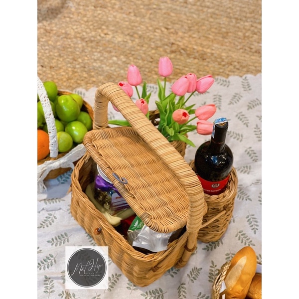 Giỏ mây picnic có ngăn đựng bình nước và đựng đồ