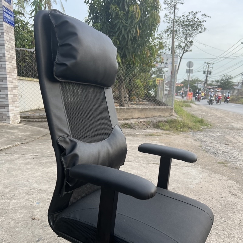 Ghế quỳ gaming thư giãn Bee Furniture có gối tựa đệm lưng cao cấp.