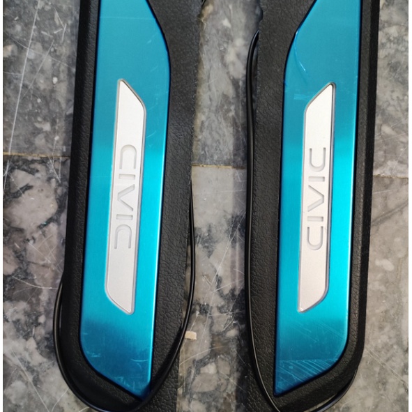 Nẹp Bước Chân Ngoài Có Đèn Led Cao Cấp Dành Cho Xe Honda CIVIC