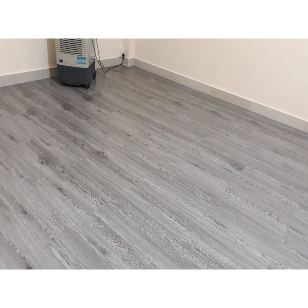 Tấm Ván Sàn Nhựa Vân Giả Gỗ Keo Sẵn Tự Dán Kích Thước 91x15 Mã 20