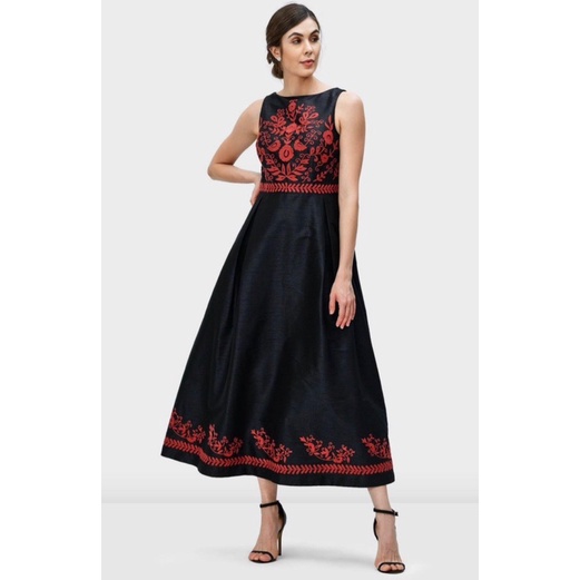 Đầm Talbots hoa văn độc lạ hiếm ạ