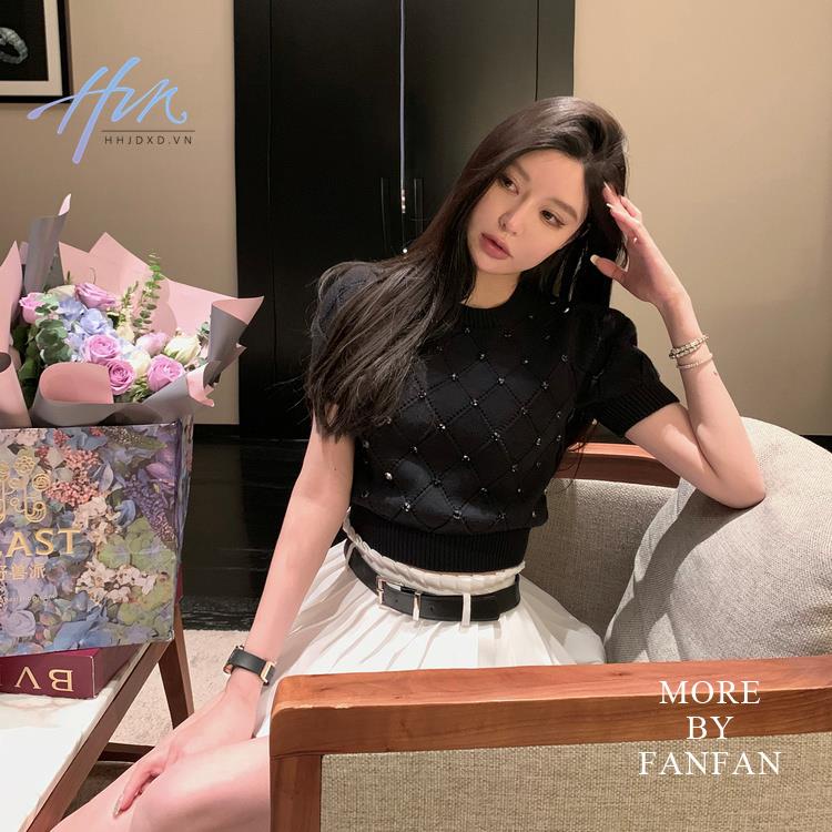 Áo Sweater Tay Phồng Ngắn Họa Tiết Kẻ Sọc Đính Kim Cương Thời Trang Mùa Xuân Mới 2023