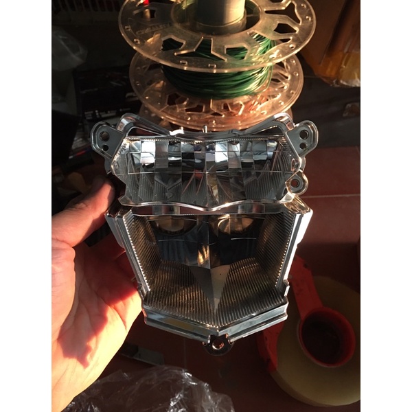 Choá phản xạ ánh sáng trong pha đèn winner v1