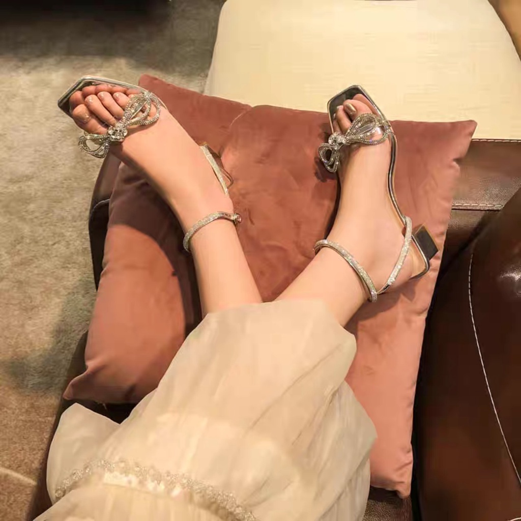 GIÀY SANDAL CAO GÓT THS85 NỮ PHỐI NƠ ĐÁ SIÊU LONG LANH GÓT CAO 5P, MÀU BẠC, SANG TRỌNG NHẸ NHÀNG PHÙ HỢP ĐI TIỆC.