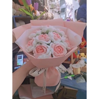 Bó hoa hồng 3 màu bằng len