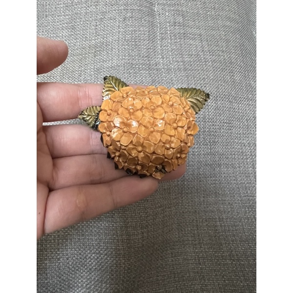 Cài áo có móc làm mặt dây chuyền