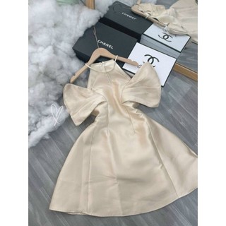 ĐẦM NƠ KEM CỔ YẾM RỚT TAY 