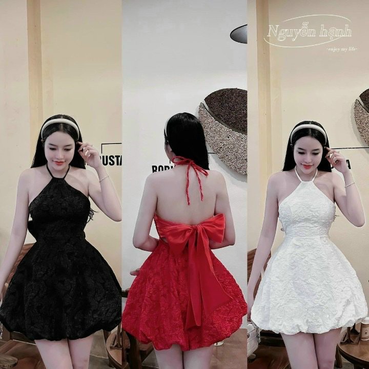 Váy gấm cổ yếm hở lưng thắt nơ sau dáng xòe cực xinh